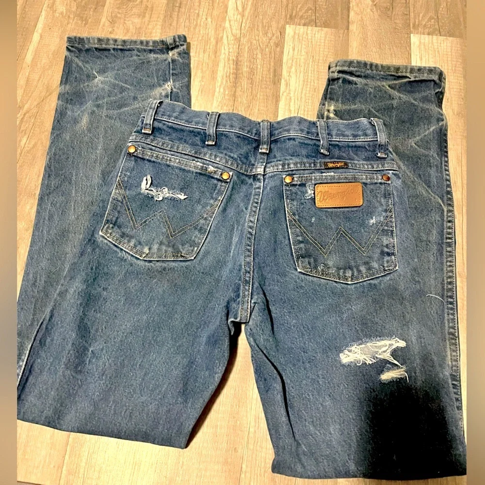 Wrangler Women's Boot Cut Blue Jeans with Distressed Details